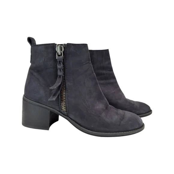 BP Navy Blue Leather Block Heeled Side Zipper Ankle Booties Size 7 - Picture 2 of 13